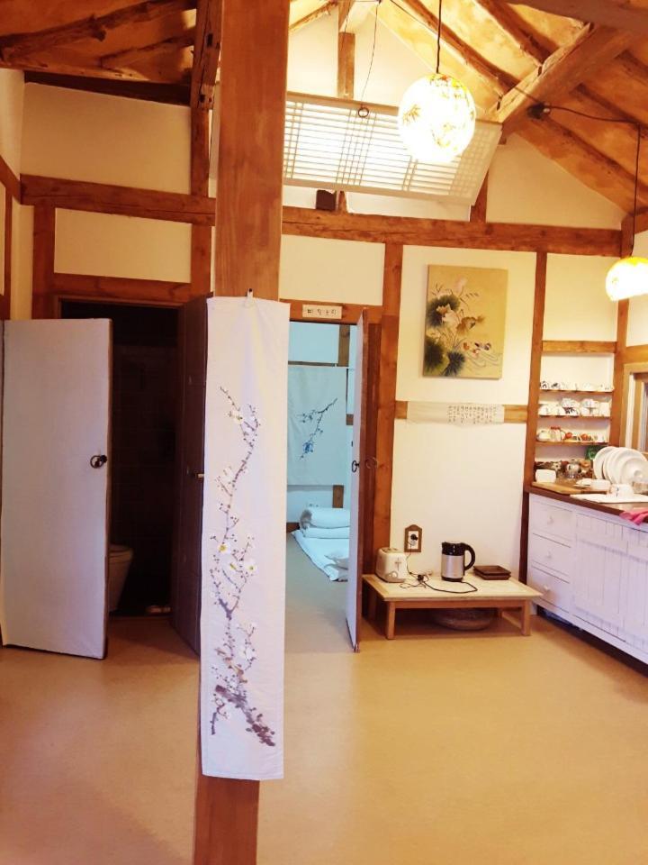 Yujeong Hanok Guesthouse موكبو المظهر الخارجي الصورة