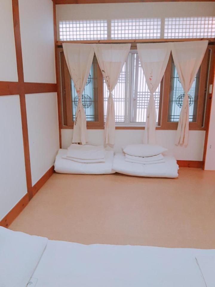 Yujeong Hanok Guesthouse موكبو المظهر الخارجي الصورة