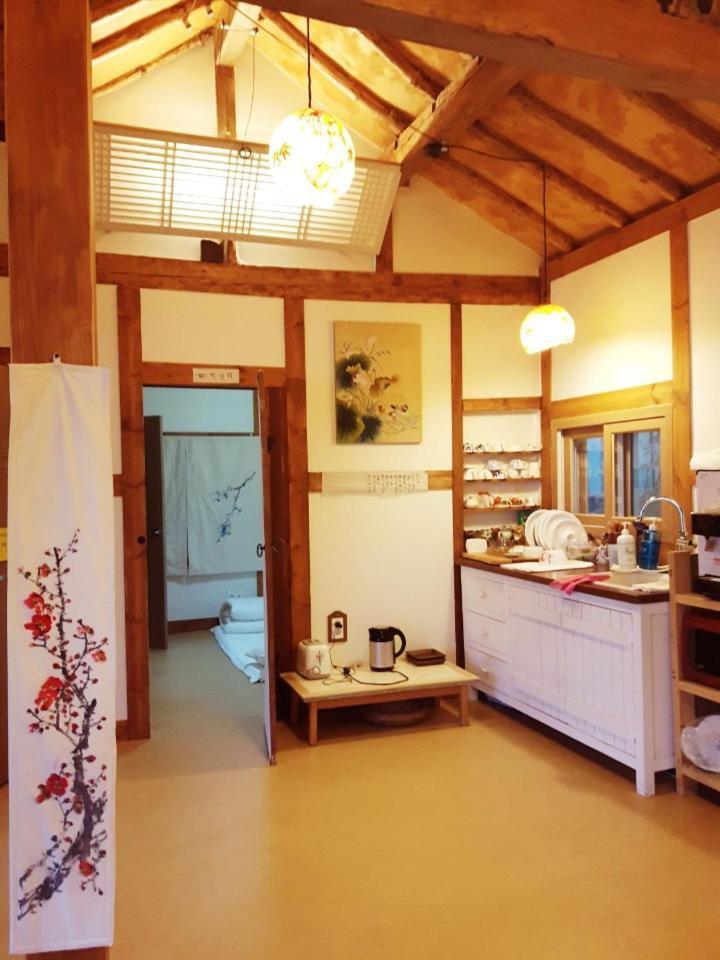 Yujeong Hanok Guesthouse موكبو المظهر الخارجي الصورة